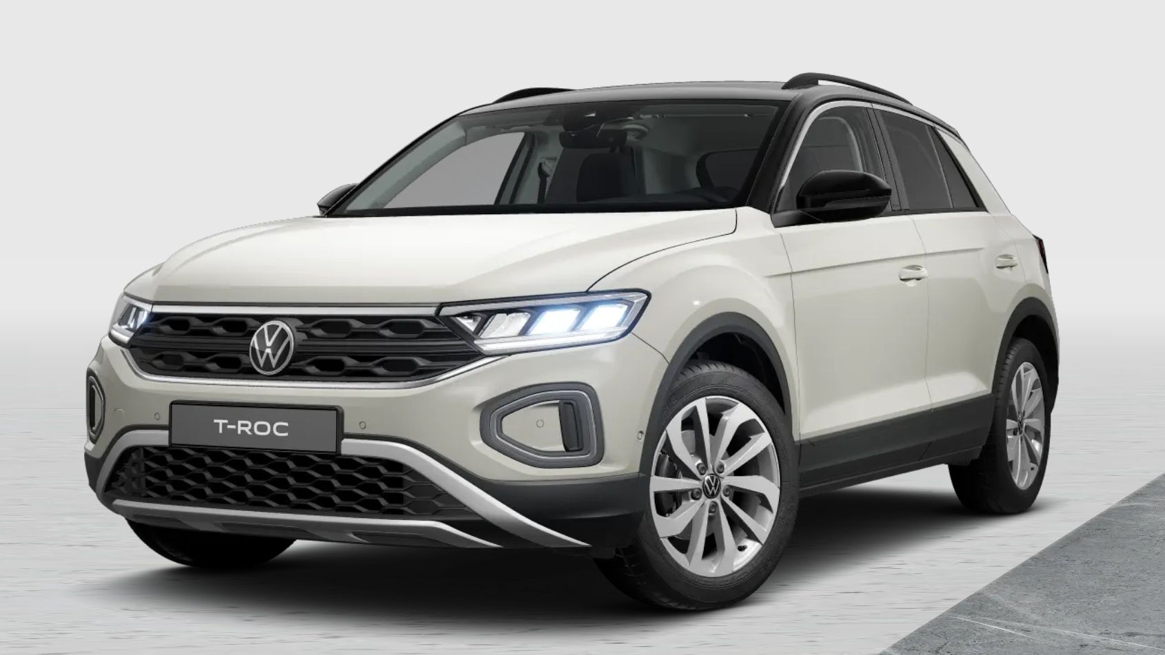 Новият Volkswagen T-Roc в бял цвят с черен покрив – модерен и динамичен SUV