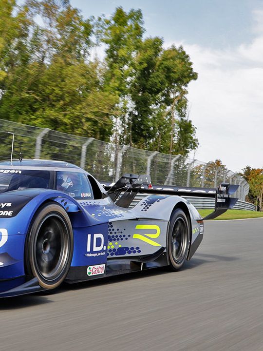 Рекордът за бързина на Volkswagen ID.R на пистата Билстер Берг