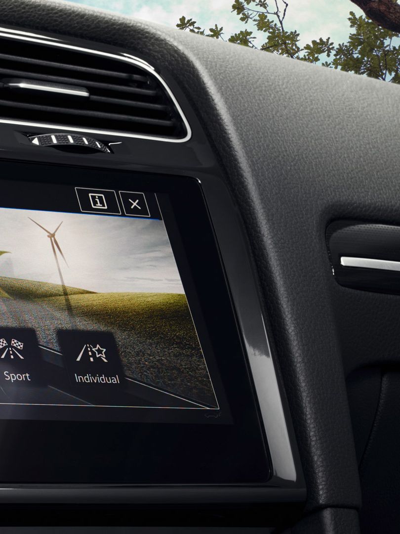 Дисплей на Volkswagen Golf с опции Eco, Normal, Sport и Individual за персонализиране на шофирането
