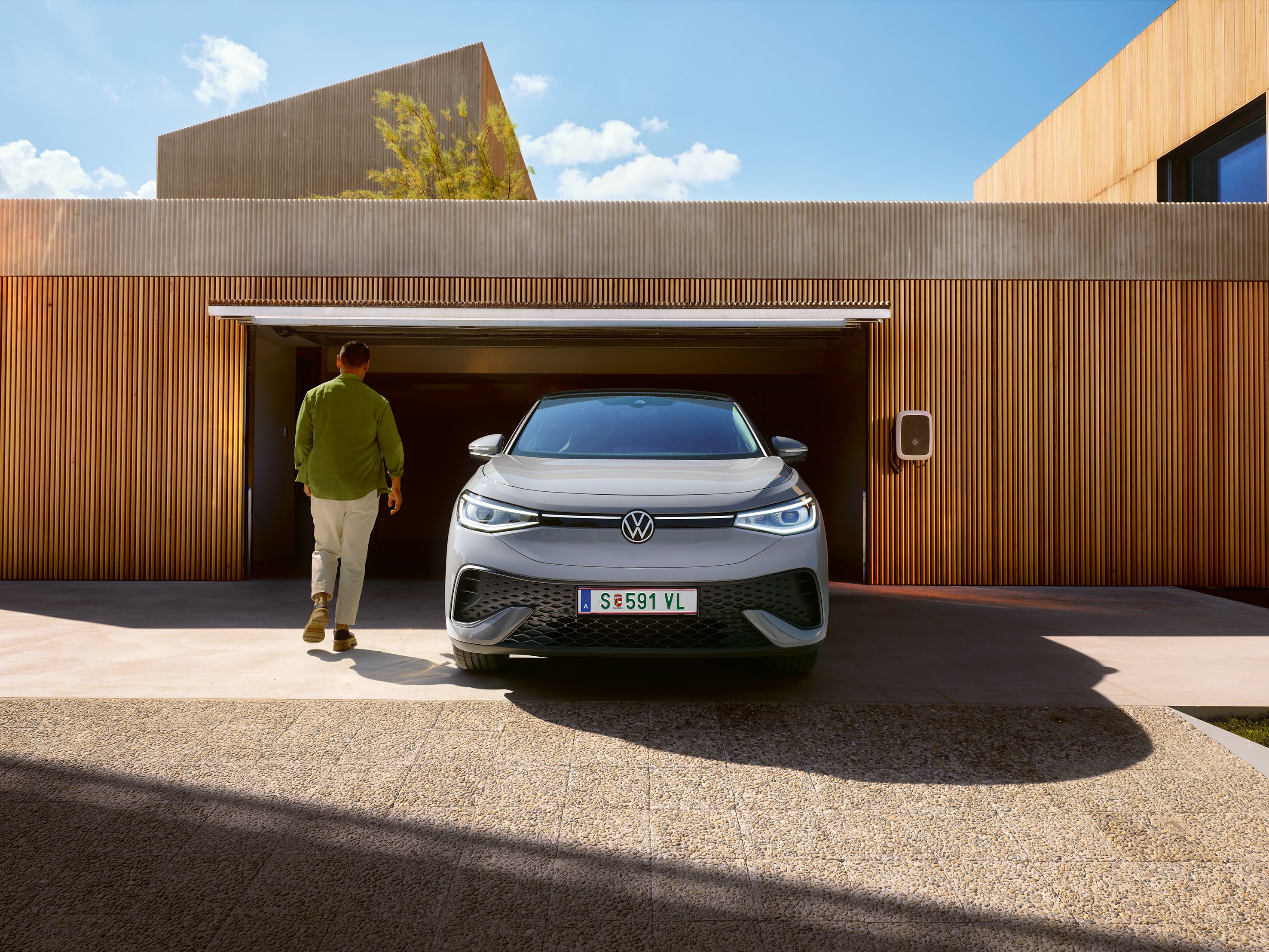 VW ID.4 снимано в преден план