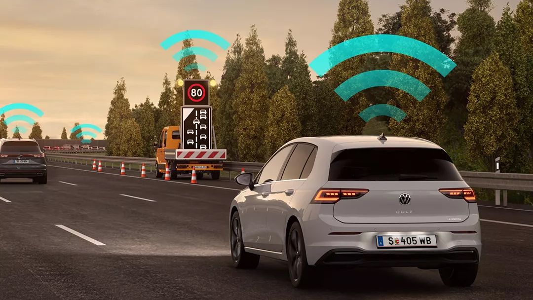Assistenzsystem "Car2X" im VW Golf