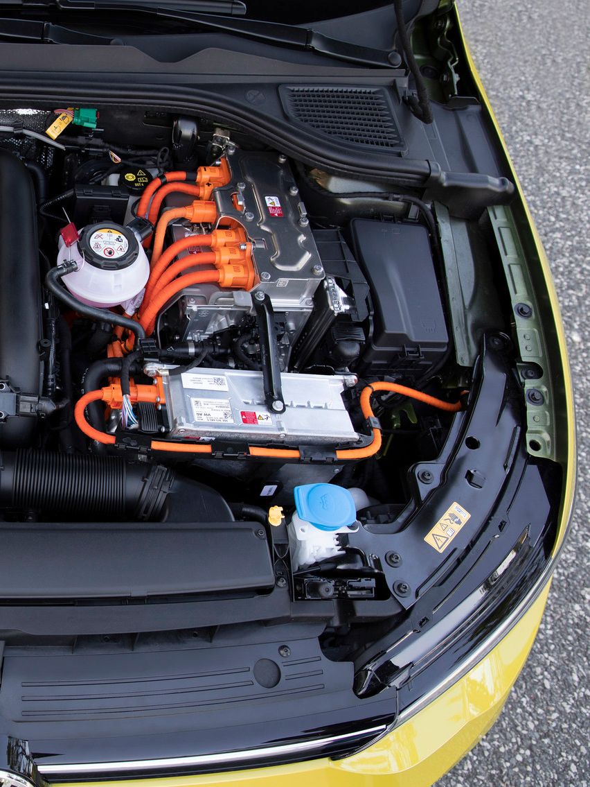 Volkswagen Golf e-Hybrid