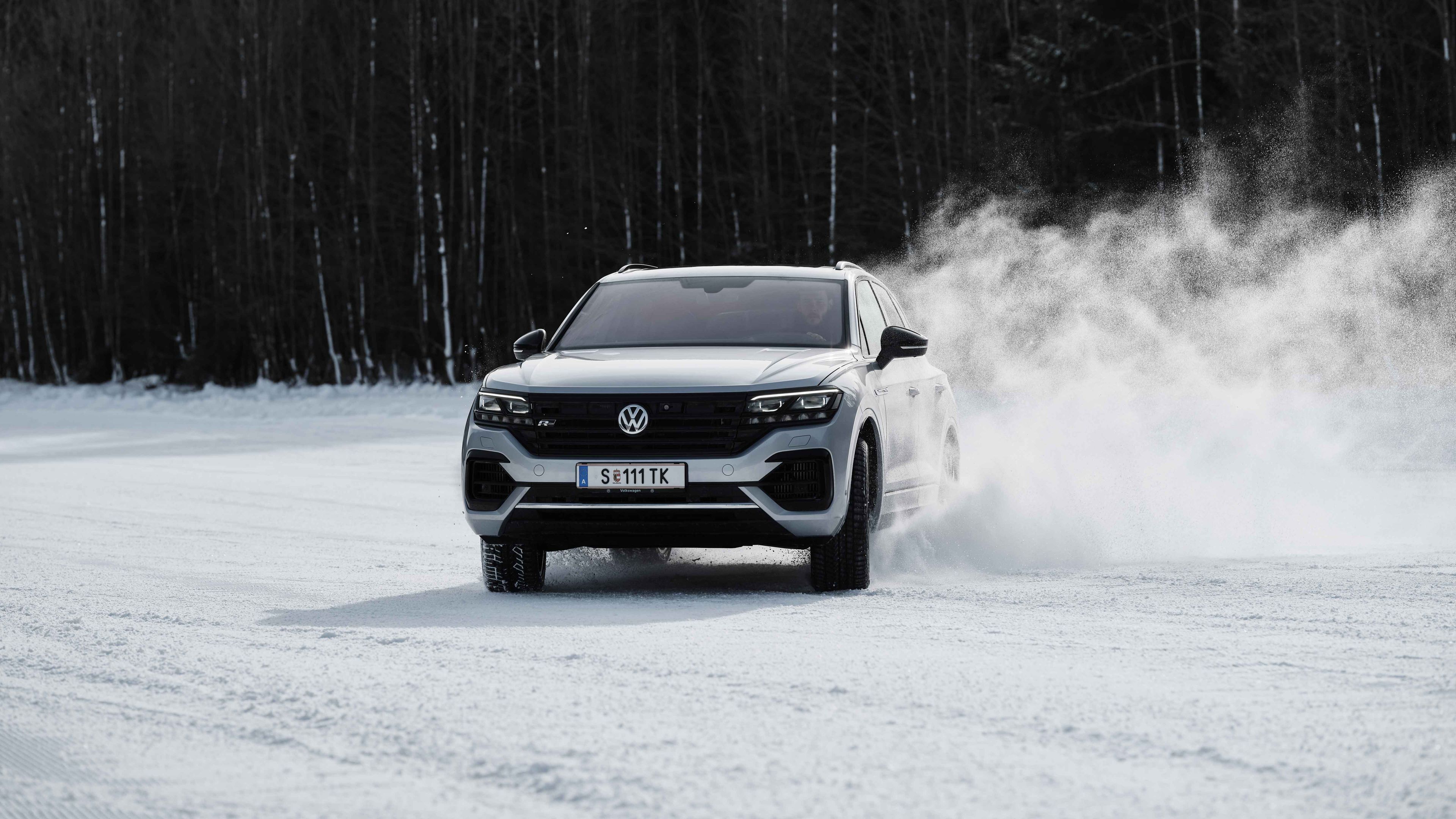 VW Touareg Allradantrieb im Schnee