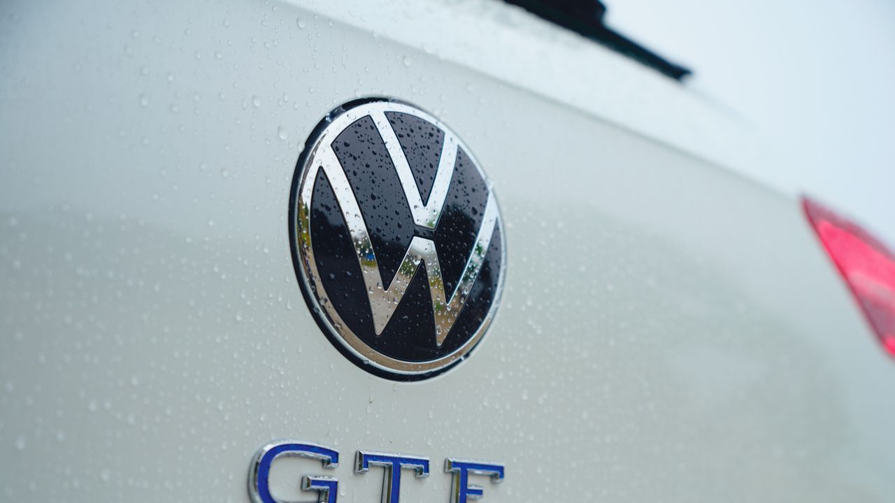 VW ID.4 GTX Elektro SUV Allradantrieb im Schnee