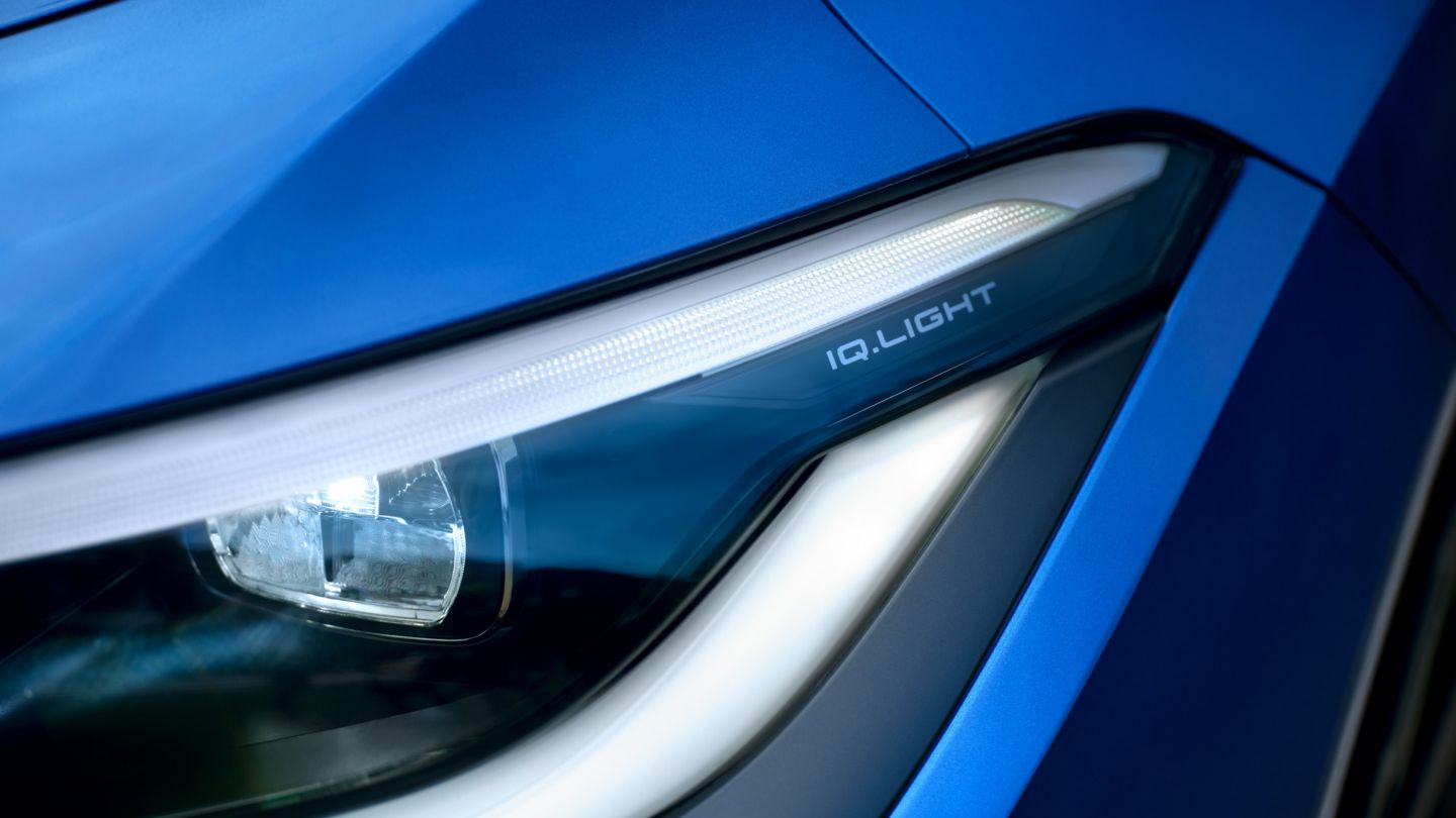 Подробен преглед на IQ. СВЕТЛИНА - LED матрични фарове на VW ID. Поло стил.