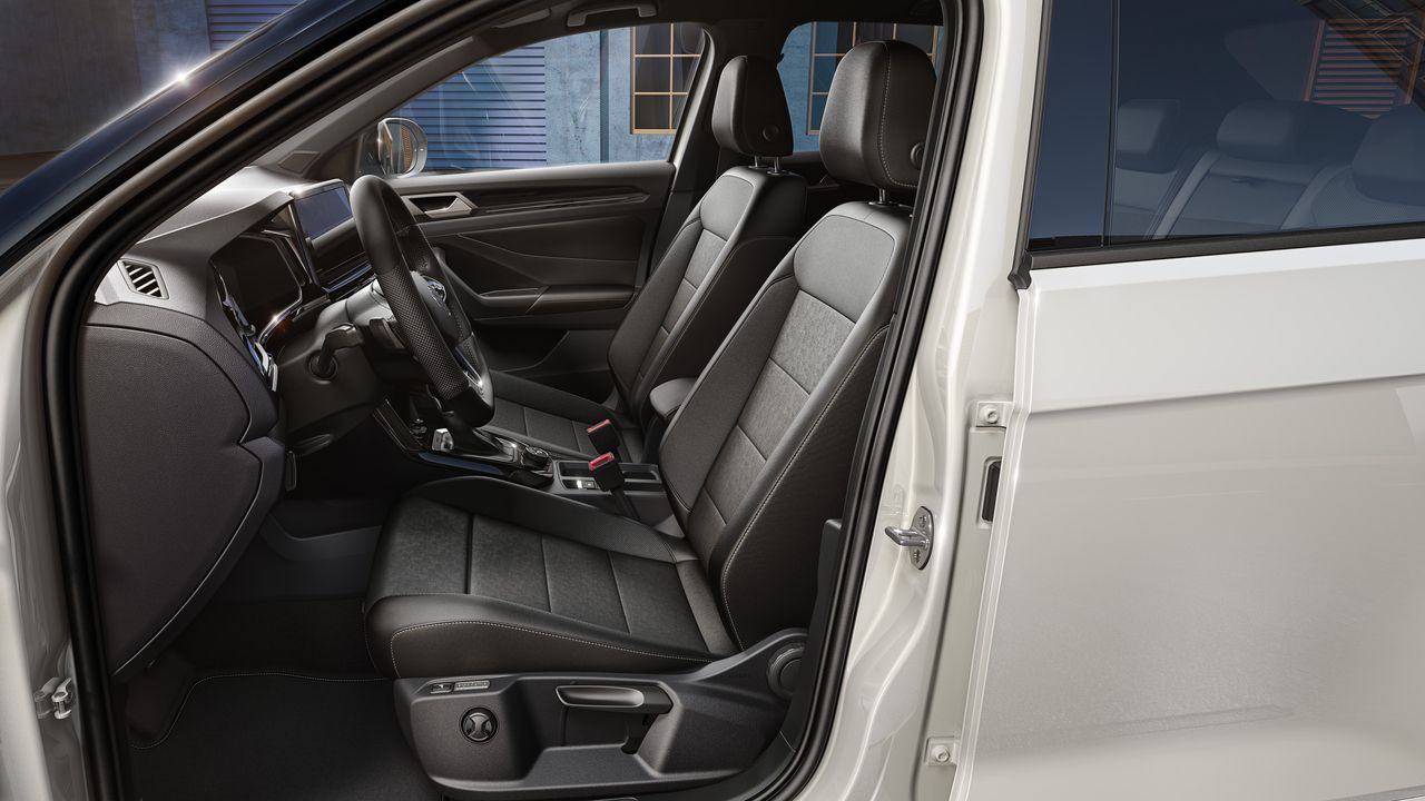 VW T-Roc интериор и седалки
